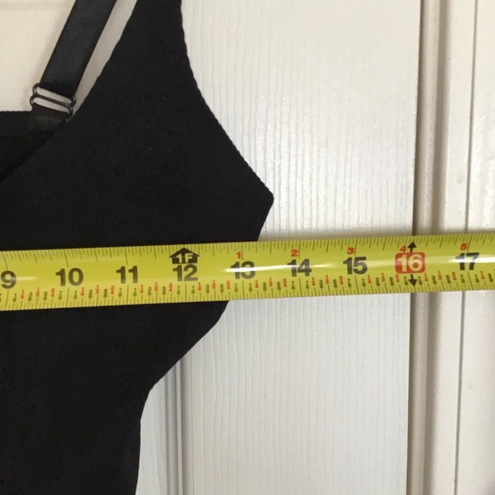 Flex Own It Shapewear Womens Size M Black Adjustable Straps Top